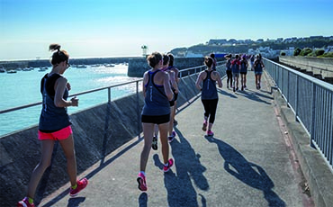 Girls run Summer Tour à Granville