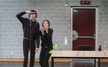 Spectacle À l'envers, À l'endroit à l'Archipel